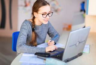 La importancia de la ergonomía visual en el regreso a clases