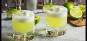 Con un pisco, Embajada de Per&uacute; en Ecuador celebra los 22 a&ntilde;os de la firma de paz
