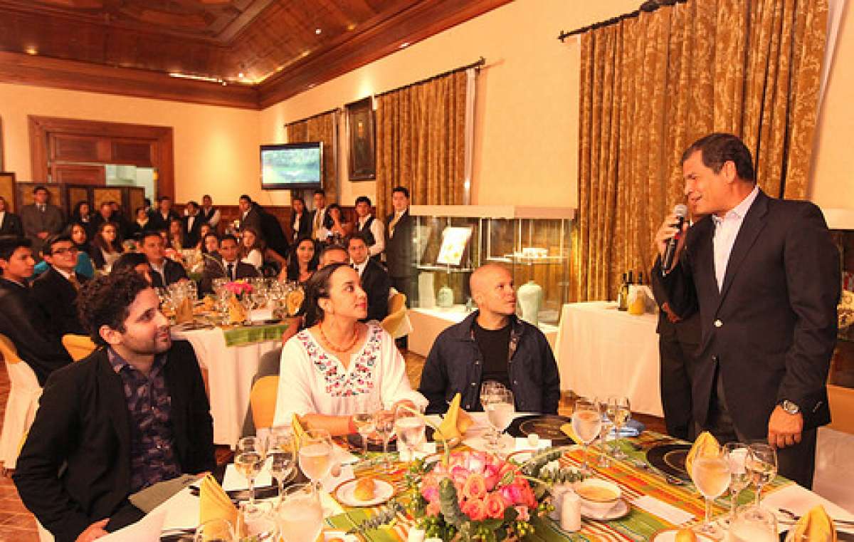 En el evento, realizado en el Sal&oacute;n de Banquetes del Palacio de Carondelet, participaron varios ministros de Estado, entre otras autoridades. Foto: Presidencia