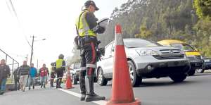 Versiones de ciudadanos se&ntilde;alan que hay menos rigurosidad en los controles en las v&iacute;as quite&ntilde;as. Foto: Archivo/ El Tel&eacute;grafo.