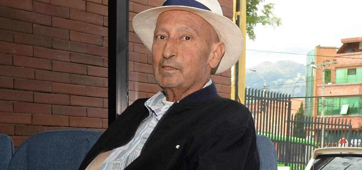 Larriva postula por Centro Democr&aacute;tico.