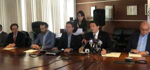 Dirigentes de los empresarios apoyan las medidas econ&oacute;micas del gobierno.
