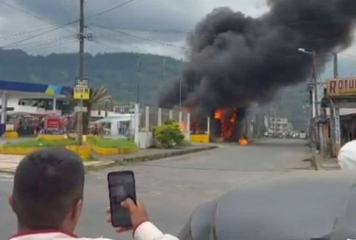 Bomberos y entidades de socorro atendieron incendio estructural en La Man&aacute;