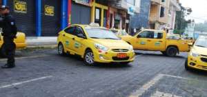 Los dirigentes de cooperativas de taxis, buses y compa&ntilde;&iacute;as de transporte pesado protagonizan la medida de hecho.