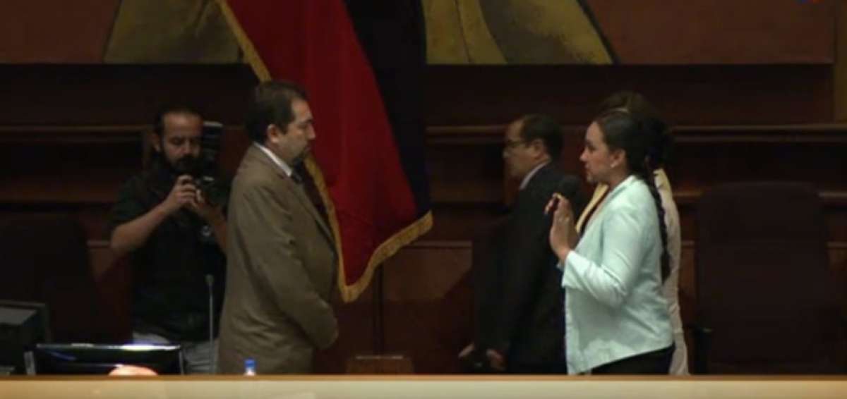 Defensor del Pueblo se posesion&oacute; ante la Asamblea