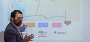 El ministro de Transporte y Obras P&uacute;blicas explica los alcances del Plan de Desarrollo Portuario.