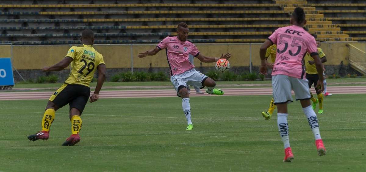 Independiente, puntero provisional