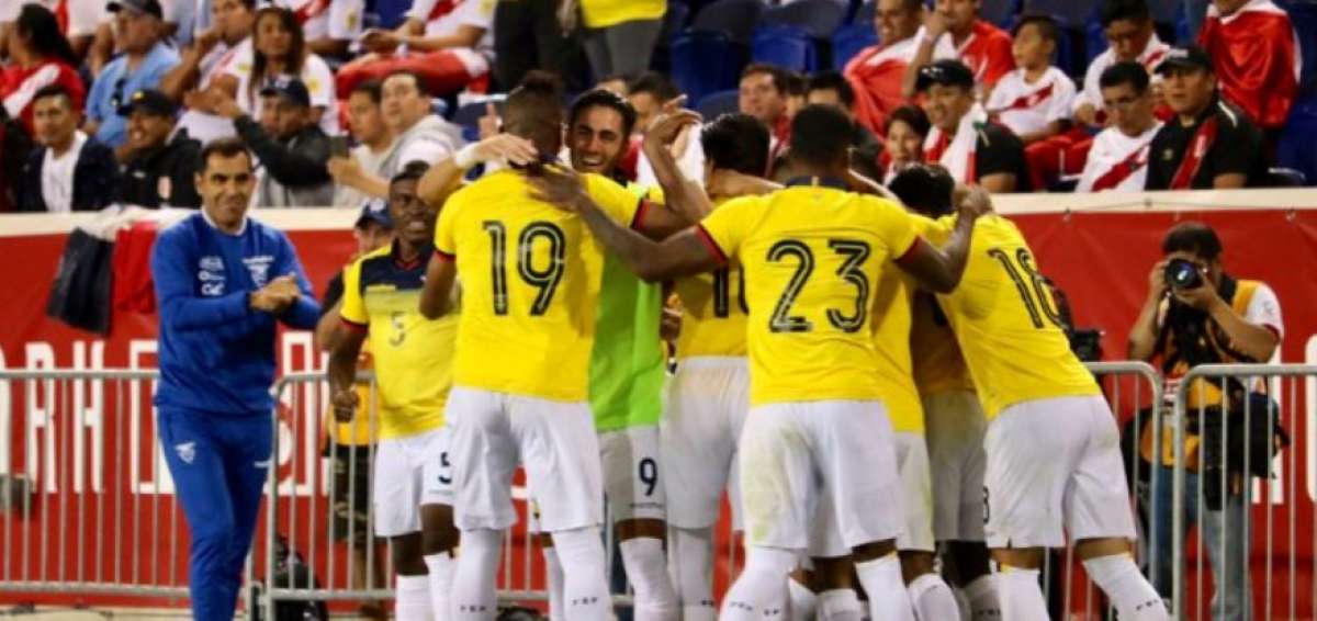 FIFA vuelve a aplazar las Eliminatorias