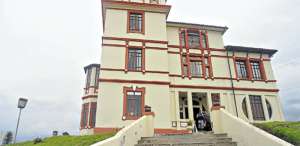 Desde varios puntos de la &ldquo;Sultana de los Andes&rdquo;, la Casa Calero es notable. Sin duda fue parte de los tiempos de gloria econ&oacute;mica de la Ciudad de las Primicias. 