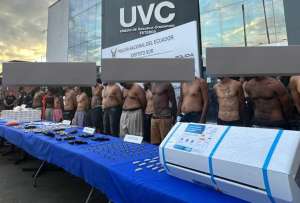 Operativo &ldquo;Apolo 6&rdquo; deja 21 aprehendidos, armas, droga y bienes recuperados en Guayaquil y Dur&aacute;n