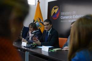 Francisco Rivadeneira, ministro de Comercio Exterior, se&ntilde;al&oacute; que Ecuador est&aacute; interesado en llegar a un acuerdo comercial con Suiza y Jap&oacute;n. Foto: &Aacute;lvaro P&eacute;rez/ El Tel&eacute;grafo 