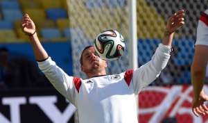 Lukas Podolski no jug&oacute; en el encuentro de hoy ante Francia. Foto: AFP