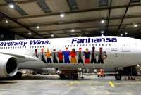 Avión de Lufthansa que trasladará a la selección alemana lucirá eslogan 'DiversityWins'