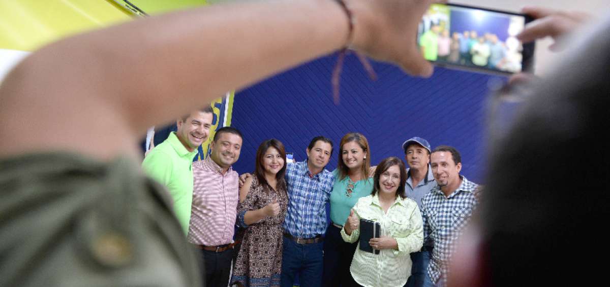 La delegaci&oacute;n de la Direcci&oacute;n Nacional de Alianza PAIS se reuni&oacute; ayer en Portoviejo para alistar la convenci&oacute;n.