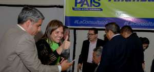 La Vicepresidenta encargada se considera fundadora del movimiento PAIS, ya que surgi&oacute; de ABA, uno de los brazos del movimiento pol&iacute;tico.      