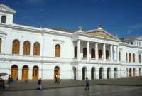 La entrega de credenciales se realizará a las 10:00 en el Teatro Sucre de Quito. 