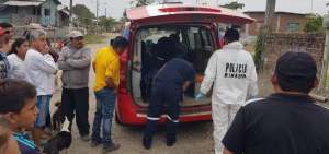 Al momento se desconoce el paradero del autor del asesinato.