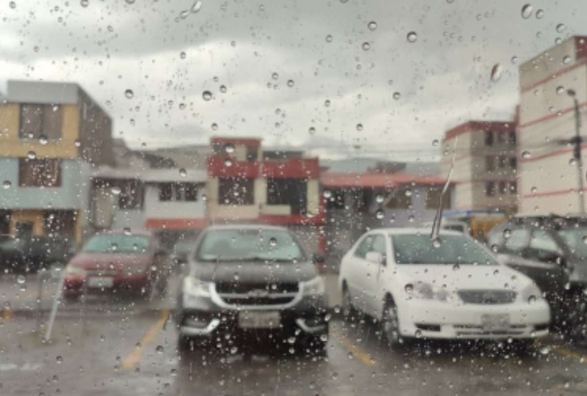  Las lluvias en Quito causaron deslizamientos y afectaciones en viviendas de la capital.