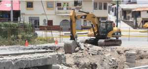 Cierre vial por obras del proyecto Tranv&iacute;a