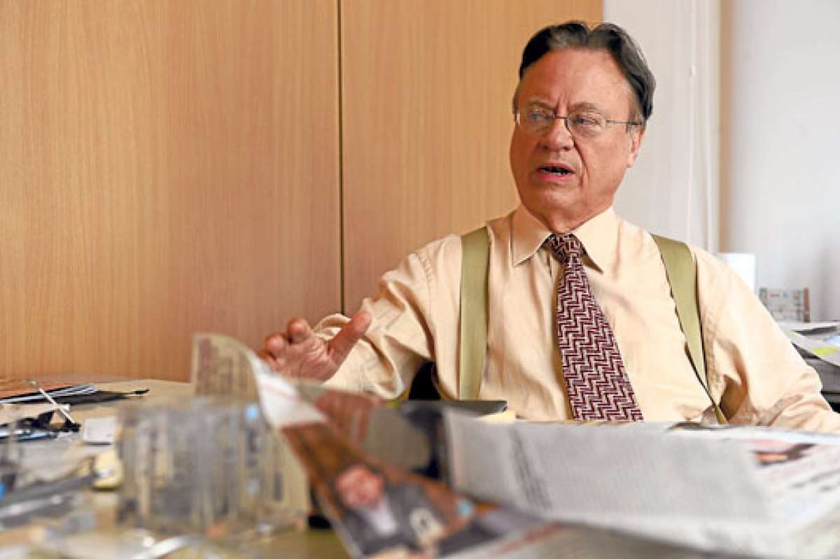 Walter Spurrier Baquerizo. Educaci&oacute;n: Masterado de Ciencias Pol&iacute;ticas en la Universidad de California en Los &Aacute;ngeles (UCLA). Ocupaci&oacute;n: Realiza asesor&iacute;as, charlas, consultor&iacute;as y estudios en temas econ&oacute;micos y pol&iacute;ticos de realidad ecuatoriana.