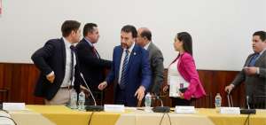 El presidente de la Comisi&oacute;n de R&eacute;gimen Econ&oacute;mico, Pabel Mu&ntilde;oz, convoc&oacute; a la mesa para discutir las propuestas para los GAD