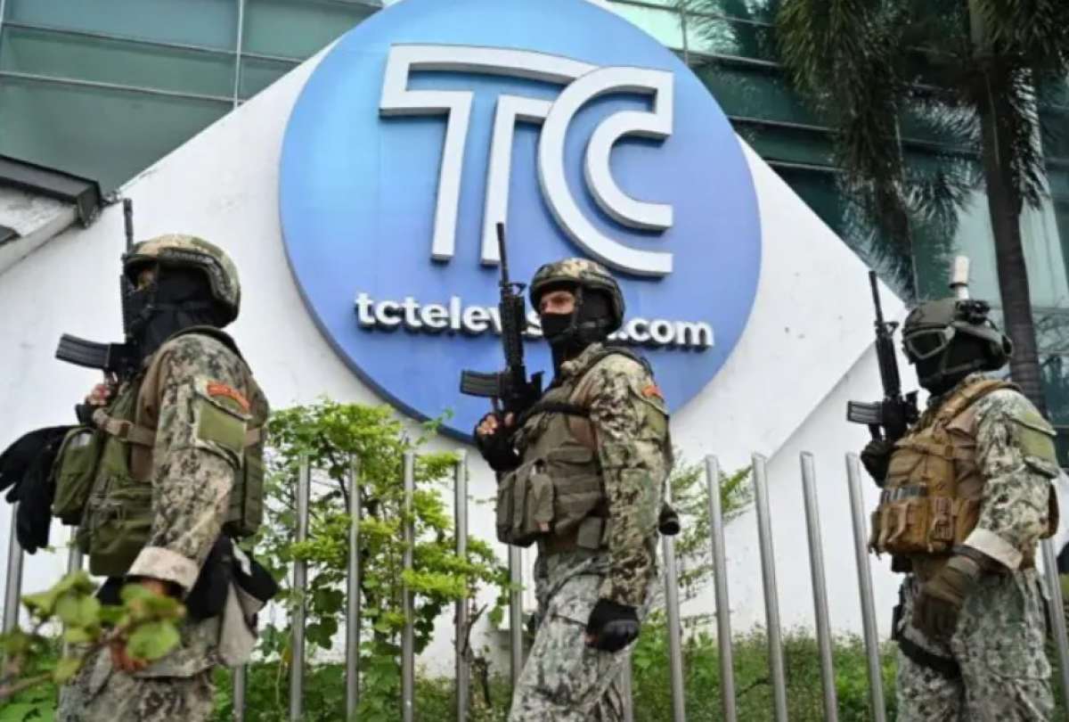 John Reimberg, ministro del Interior, visit&oacute; las instalaciones de TC Televisi&oacute;n, tras dos a&ntilde;os del ataque armado. 