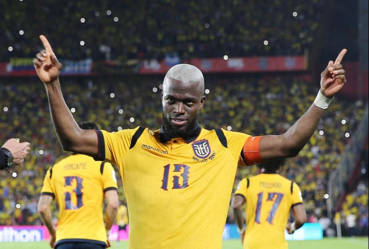 Pachuca confirma el fichaje de Énner Valencia