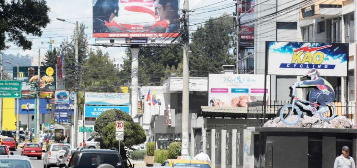 Las v&iacute;as principales de Quito son las preferidas para colocar las publicidades de los anunciantes.