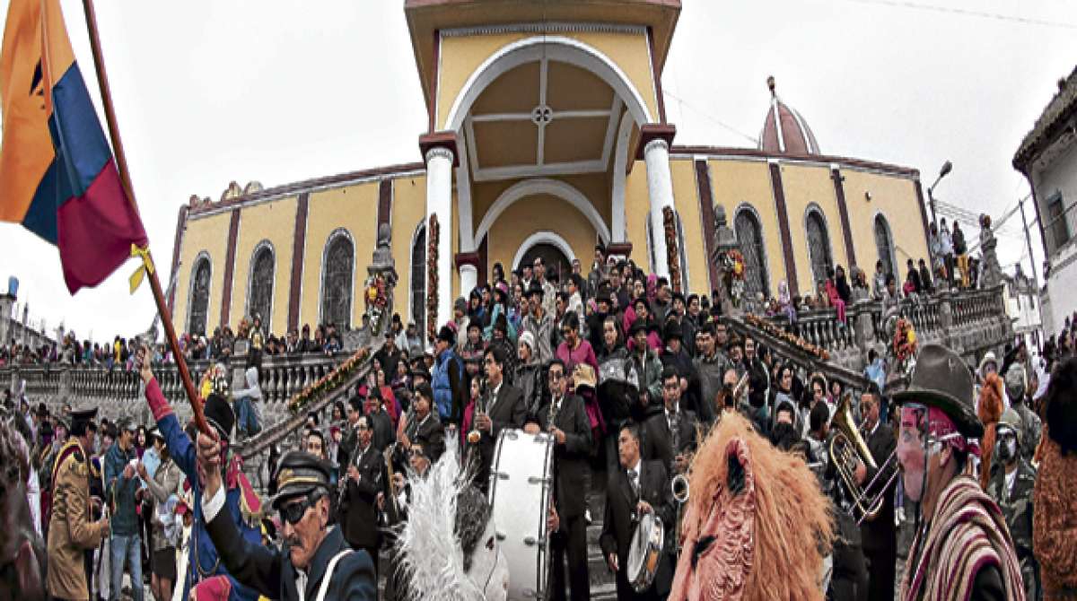 El pasado 13 de mayo los mochanos celebraron 23 a&ntilde;os de cantonizaci&oacute;n y 481 a&ntilde;os de la fundaci&oacute;n espa&ntilde;ola de esta ciudad que no deja de sorprender a los turistas por sus fiestas coloridas y tradicionales. Foto: Roberto Ch&aacute;vez / El Tel&eacute;grafo