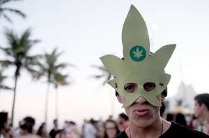 En Am&eacute;rica Latina s&oacute;lo Uruguay ha legalizado -con restricciones- la producci&oacute;n y el consumo de la cannabis. Foto: Archivo marcha en Brasil