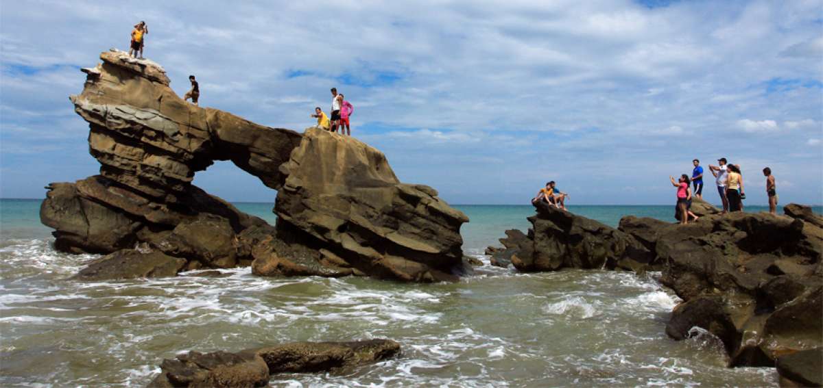 El sector Los Frailes, en Puerto L&oacute;pez, en el sur de la provincia de Manab&iacute;, es uno de los destinos tur&iacute;sticos m&aacute;s visitados por ecuatorianos y extranjeros.