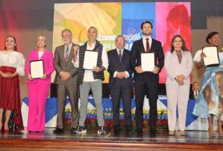 Los asambleístas y parlamentarios andinos recibieron sus credenciales por parte del CNE. 