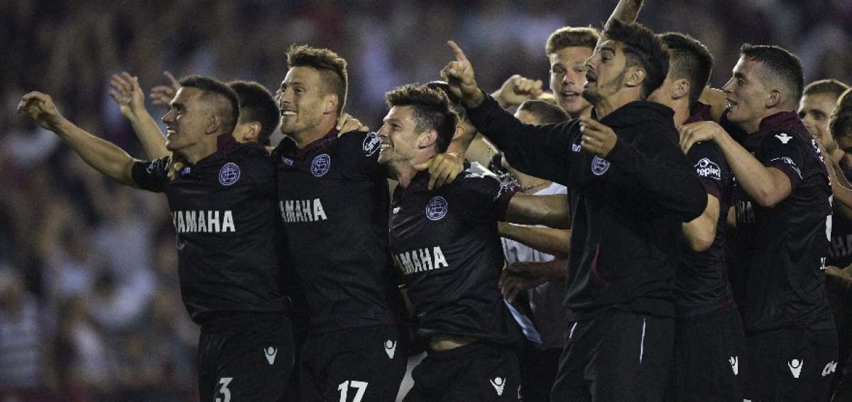 Lan&uacute;s remonta &eacute;picamente 4-2 a River y es finalista de la Libertadores
