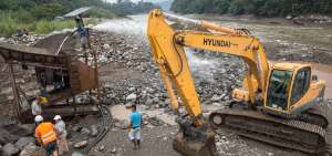 Integrantes de la Nacionalidad Cof&aacute;n, de la provincia de Sucumb&iacute;os, aseguran que a diario se atenta contra el medio ambiente y el r&iacute;o Aguarico.