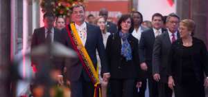 Correa asiste a la &uacute;ltima cena como Primer Mandatario con sus hom&oacute;logos
