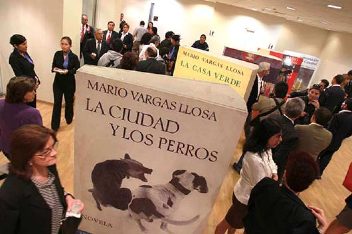 Por doce universidades de Lima cruz&oacute; la Bienal de Novela Mario Vargas Llosa.