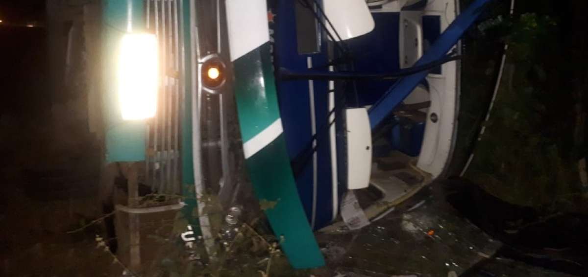 Dos heridos en accidente de tr&aacute;nsito en la v&iacute;a a El Triunfo
