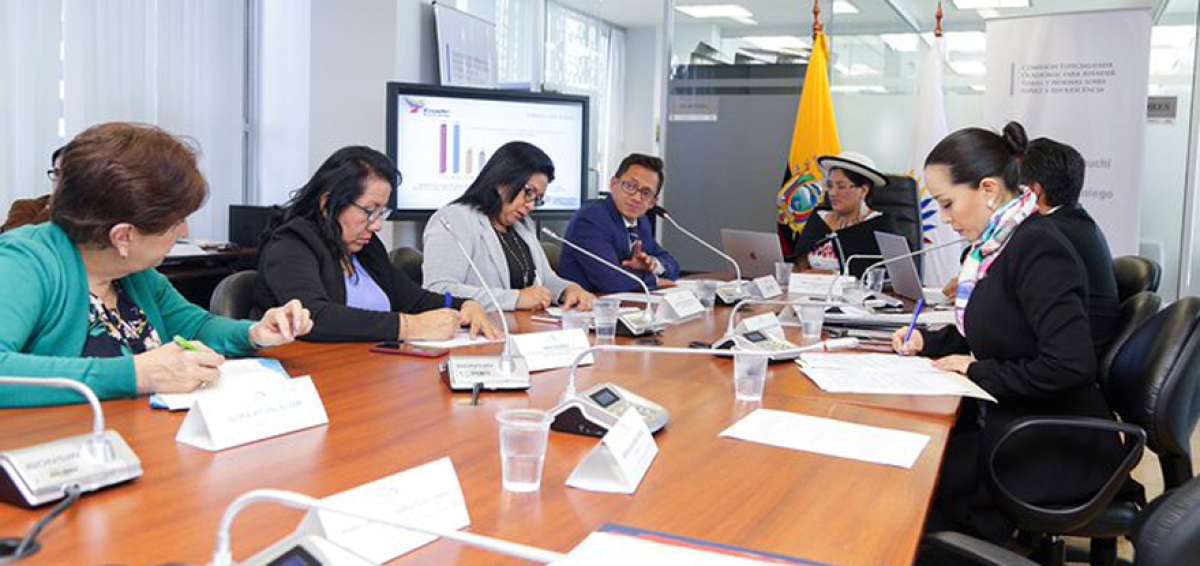 El defensor del Pueblo, Freddy Carri&oacute;n, compareci&oacute; ante la Comisi&oacute;n Ocasional para atender Temas sobre Ni&ntilde;ez y Adolescencia de la Asamblea Nacional.