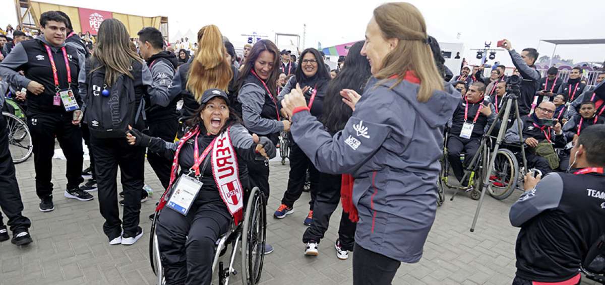 Los atletas empezaron a llegar a la capital peruana para participar en los Juegos Parapanamericanos.