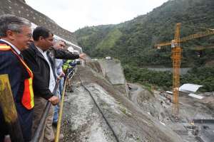 La obra Toachi-Pilat&oacute;n genera 1.549 empleos directos. Foto: Presidencia de la Rep&uacute;blica. 