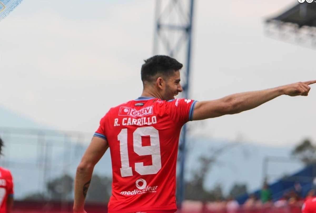 Ronnie Carrillo marcó el gol del triunfo del equipo militar en Santo Domingo.