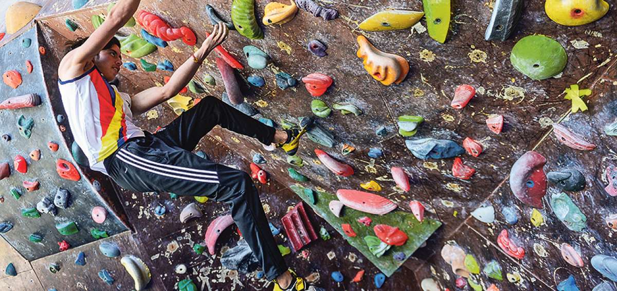 Desde los 10 a&ntilde;os, Nickolaie Rivadeneira empez&oacute; su carrera deportiva en la escalada, primero como hobby y luego de manera m&aacute;s seria, tanto que con 17 a&ntilde;os participar&aacute; en los Juegos Ol&iacute;mpicos de la Juventud Buenos Aires 2018.