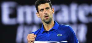 Novak Djokovic avanza a cuartos en el abierto de Australia