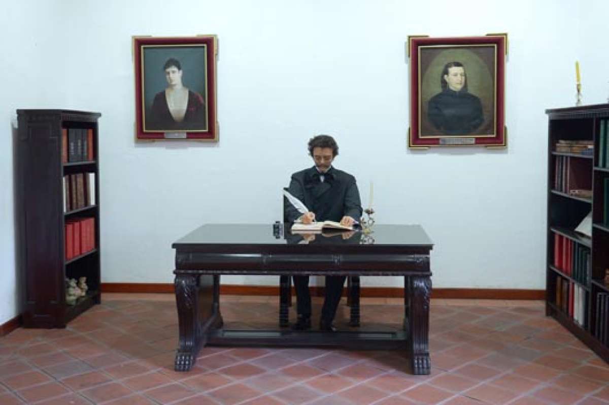 Cuatro efigies dan vida a la Casa Museo de Juan Montalvo