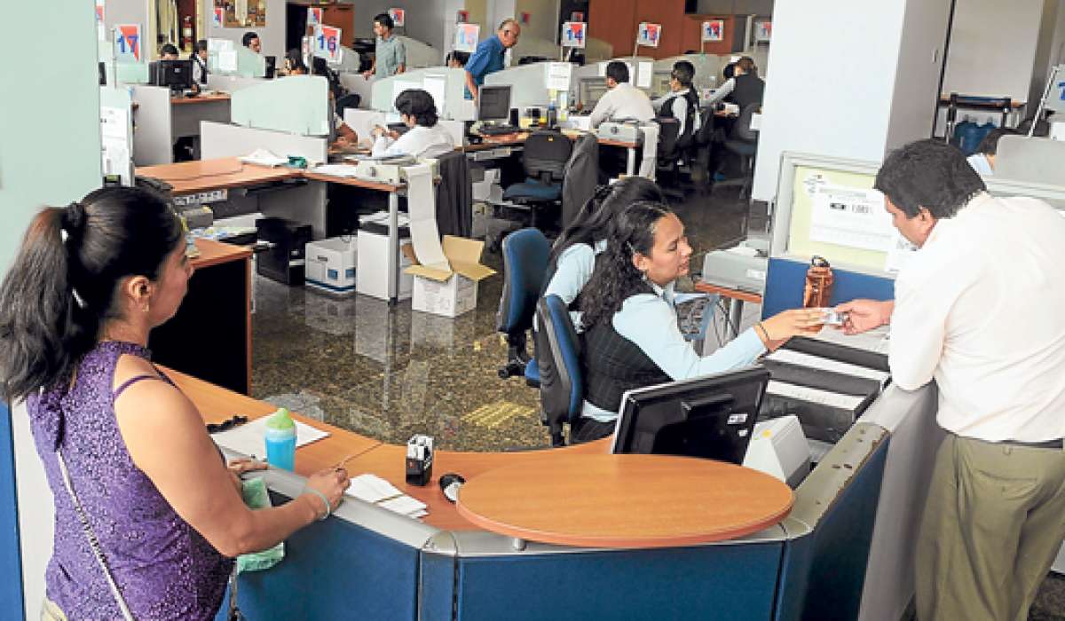 El SRI de este a&ntilde;o sustenta su accionar en la eficiencia de sus servicios, en el dinamismo de sus propuestas innovadoras y en el compromiso continuo de cada proceso. Foto: Cortes&iacute;a