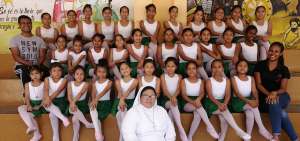 Los alumnos pueden participar en actividades art&iacute;sticas como ballet, teatro y danza, que les ayudan a desarrollar la disciplina y la expresi&oacute;n corporal.