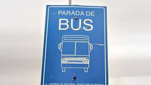 Cambio de parada de buses en las calles Sangurima y Vargas Machuca