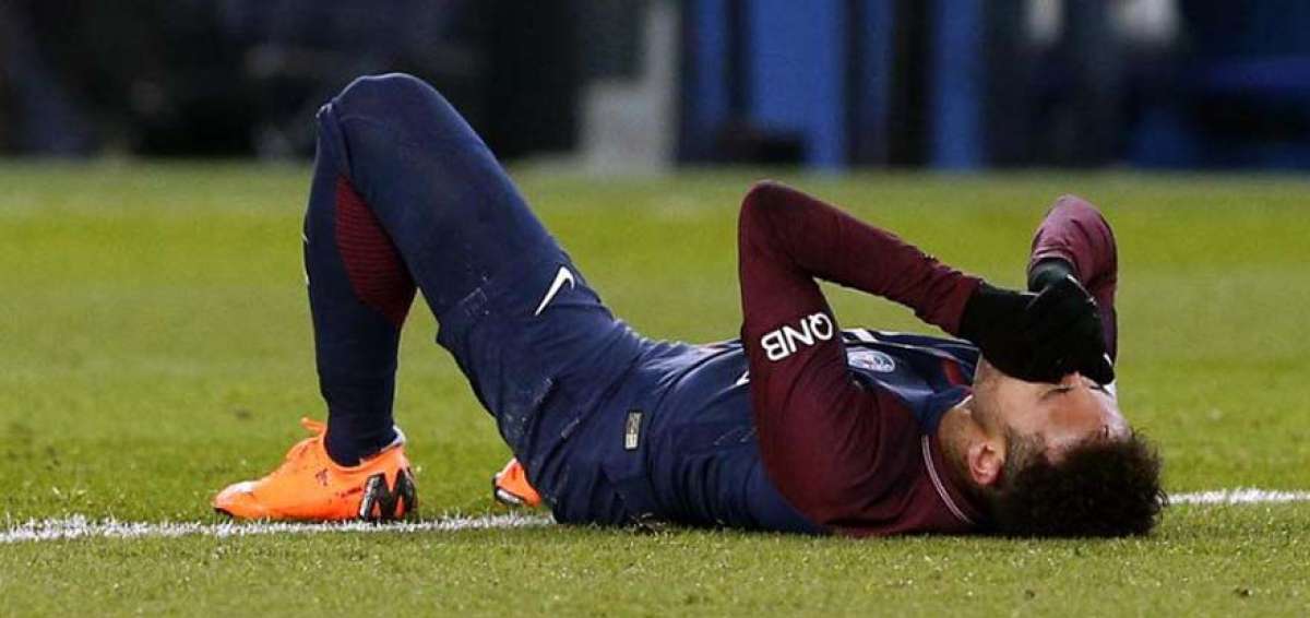 El culebr&oacute;n de Neymar en Par&iacute;s: un r&eacute;cord, l&aacute;grimas y una gran angustia