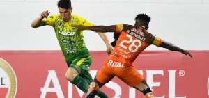 Delf&iacute;n cae por goleada en su retorno a la Copa Libertadores 2020