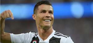Cristiano Ronaldo no podr&aacute; evitar el "pase&iacute;llo" antes de su juicio